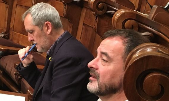 Jordi Coronas (izquierda) y Jaume Bosch, concejales de ERC en el Ayuntamiento de Barcelona / X.A: