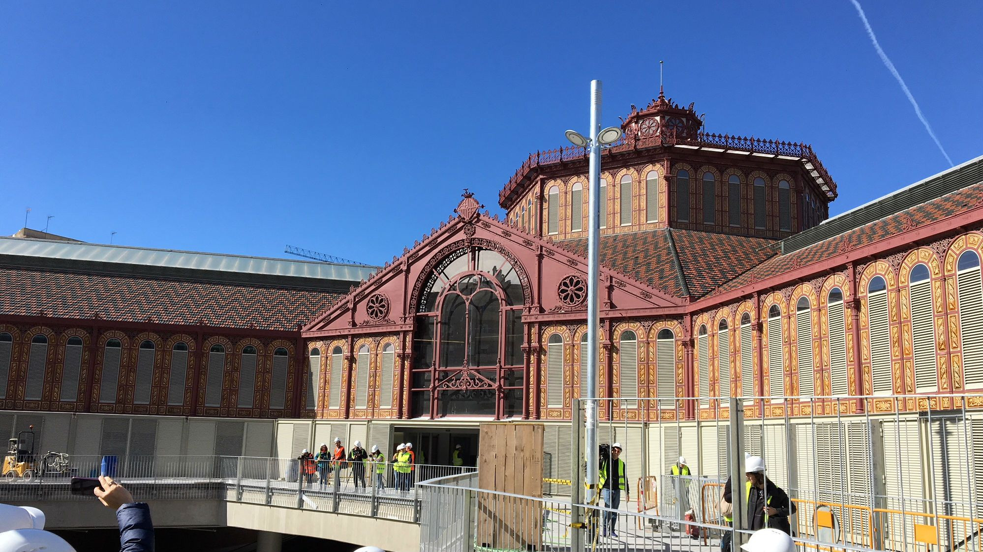 Aspecto exterior del mercat de Sant Antoni, reformado