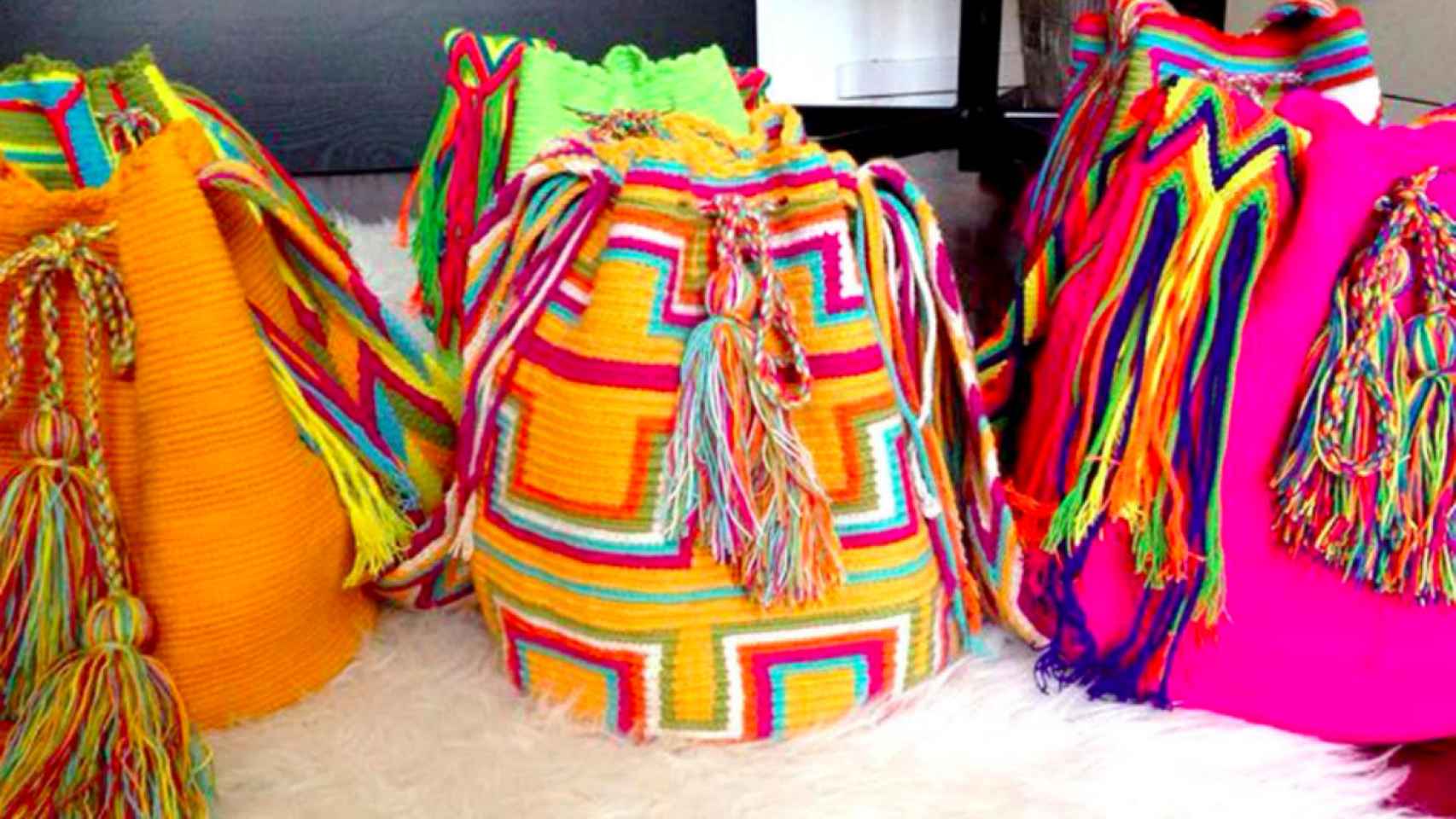 Bolsos wayúu multicolores / COCOWAYUU