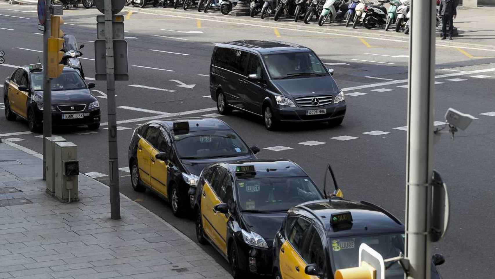 Un taxi chino circulando | ARCHIVO