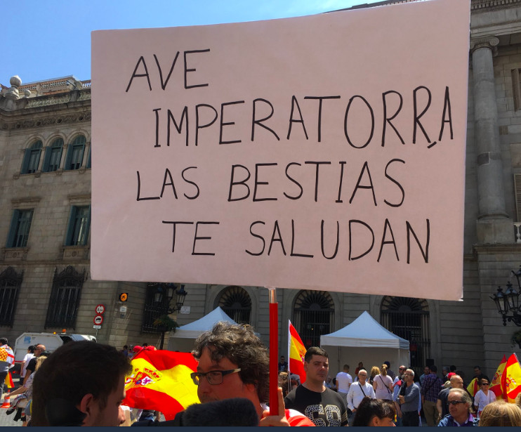 Una pancarta tabarnesa de rechazo a Quim Torra