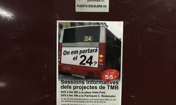 Uno de los carteles que llaman al vecindario a informarse / MIKI