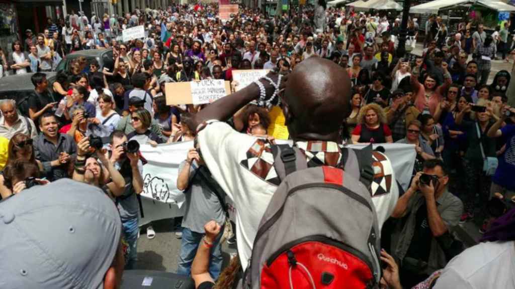 Concentración de 'la tancada' en Las Ramblas / ASSAMBLEA 2A