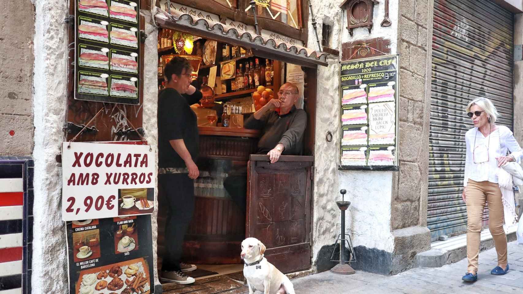 El Mesón del Café / HUGO FERNÁNDEZ