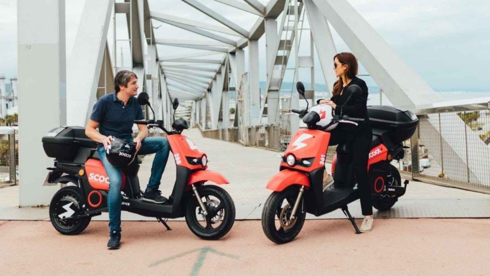 La empresa Scoot se instaló en BCN y puso en alquiler 1.500 vehículos motos