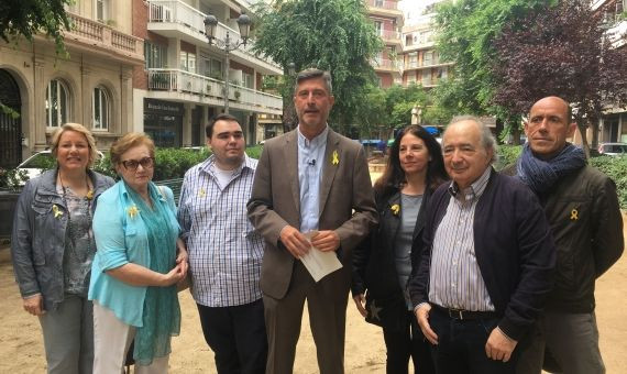 El Grup Municipal Demòcrata con la Asociación de Comerciantes Barnavasi | P.B.