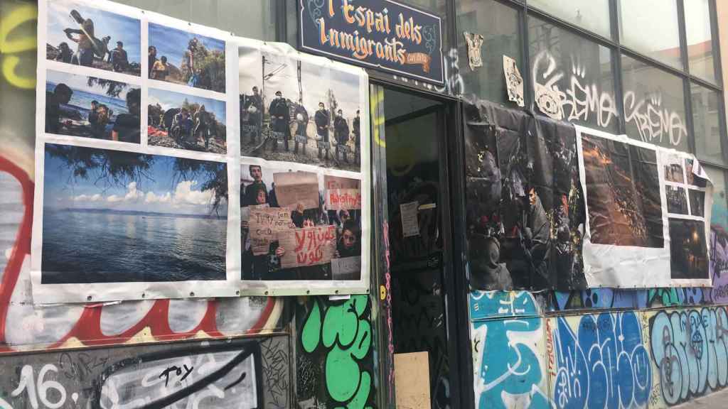 Espacio del inmigrante, lugar autogestionado por inmigrantes activistas situado en el Raval  / A.O.