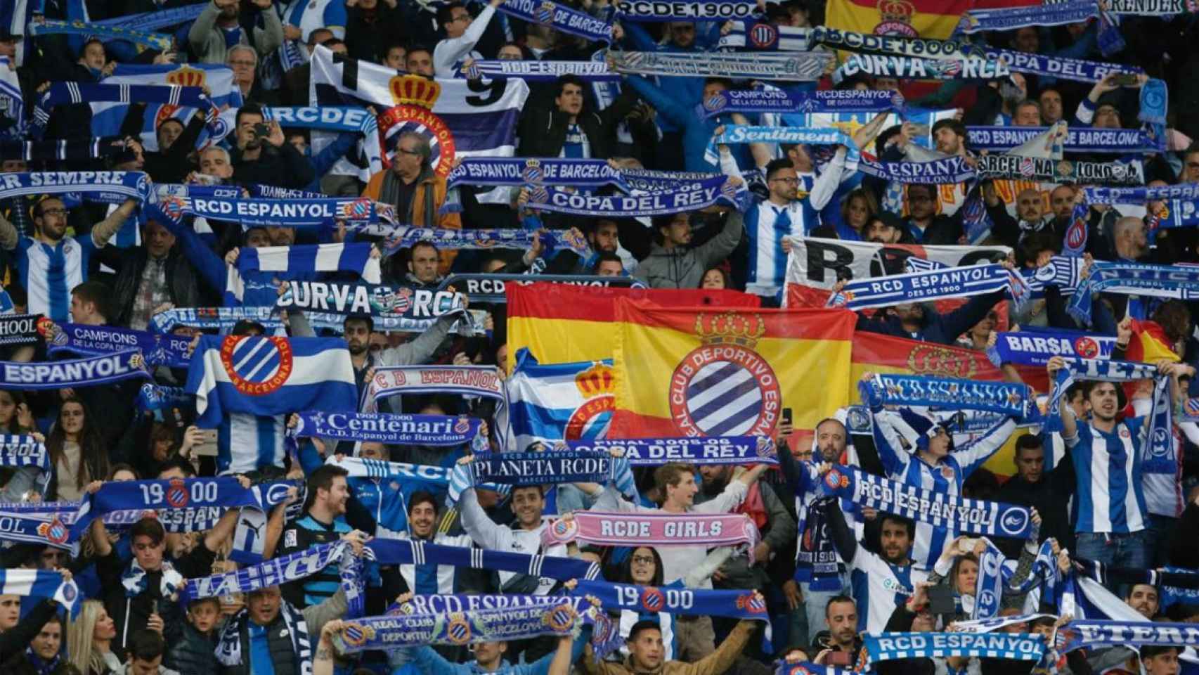 Imagen del derby Espanyol-Barcelona celebrado en 2014 en el estadio de Cornellà / Archivo