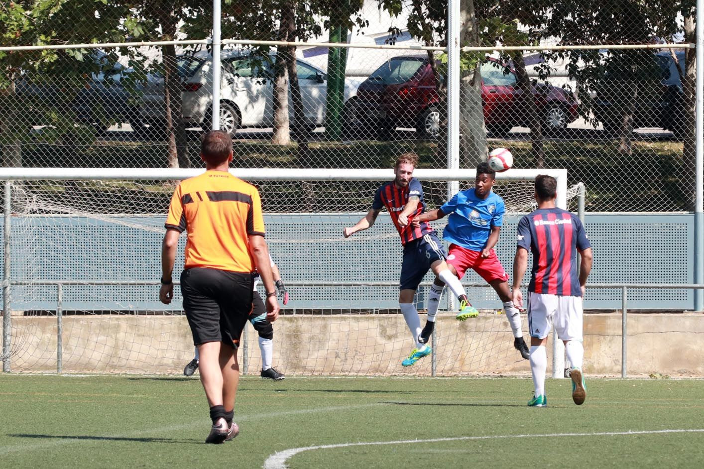 El torneo Copa Catalunya Papa Francisco ha ofrecido jugadas de alto calibre / H.F. 