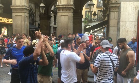 La afición francesa celebrando la victoria / A.O. 