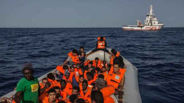 60 inmigrantes rescatados en el Mediterráneo desembarcarán en BCN / PRO ACTIVA OPEN ARMS