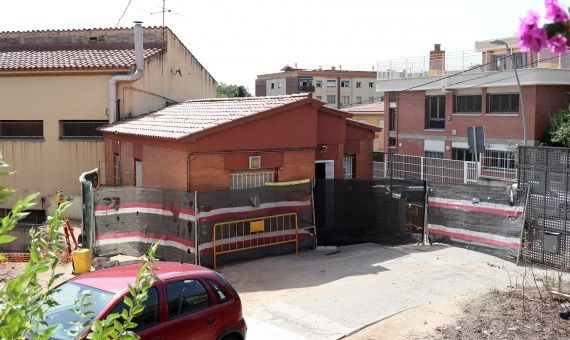 Vivienda de Antonio González, ex-conserje de l' Escola Sant Jordi / HUGO FERNÁNDEZ