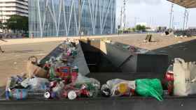 Loa alrededores del Fòrum se llenan de basura cada vez que hay un festival / MDM