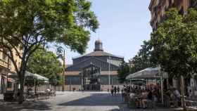 El paseo del Born está entre el antiguo mercado del Born y la Iglesia de Santa María del Mar / HUGO FERNÁNDEZ