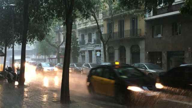 Imágenes de una de las últimas tormentas caídas sobre Barcelona