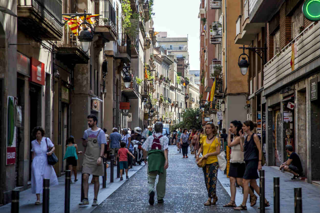 Una imagen de archivo de la calle Asturies / HUGO FERNÁNDEZ