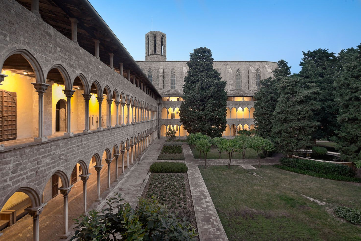 Monasterio de Pedralbes / AJ BCN