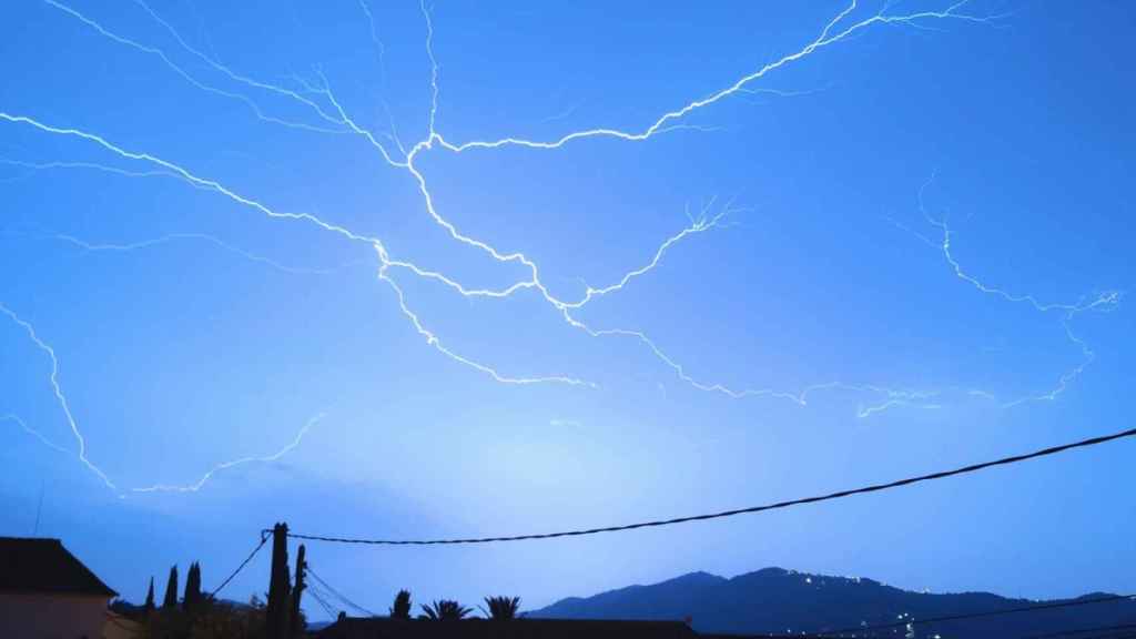 Imagen de la tormenta de esta noche / Francisco Lorenzo