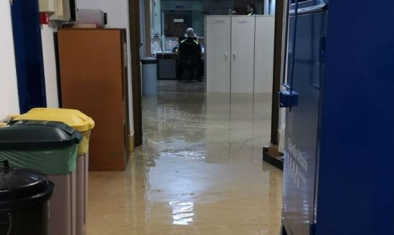 Dependencias de la Guàrdia Urbana, afectadas por la lluvia.