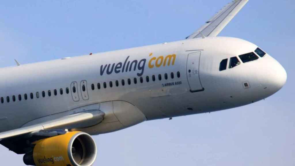 Cinco auxiliares de Vueling y un pasajero son diagnosticados de sarampión / Archivo