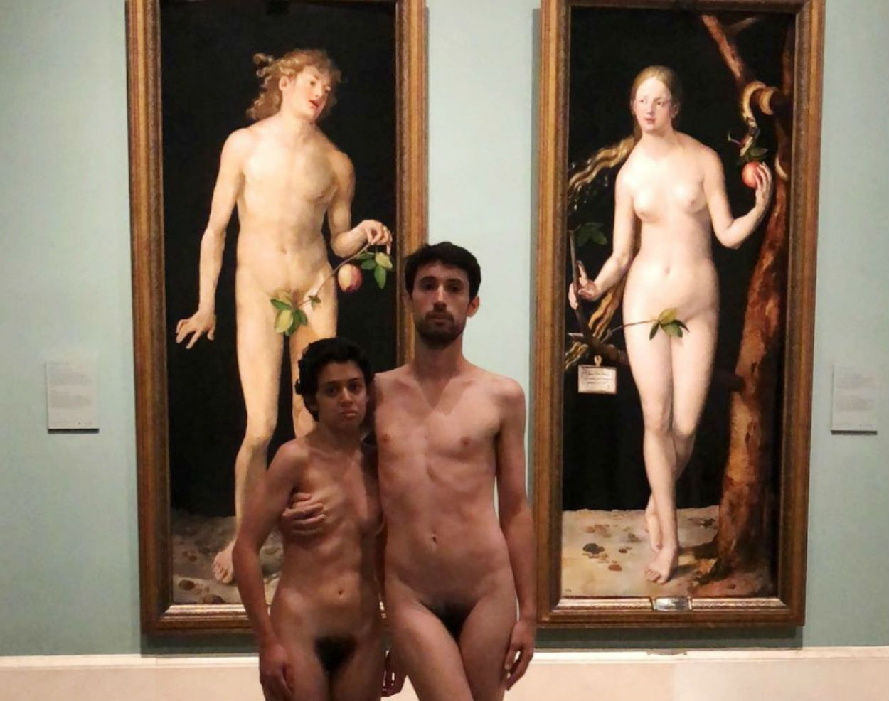 Adán y Eva performance en el Museo del Prado / ADRIÁN PINO OLIVERA