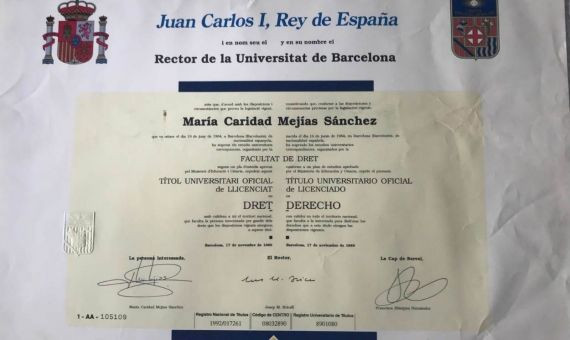 Titulación en Derecho de Carina Mejías