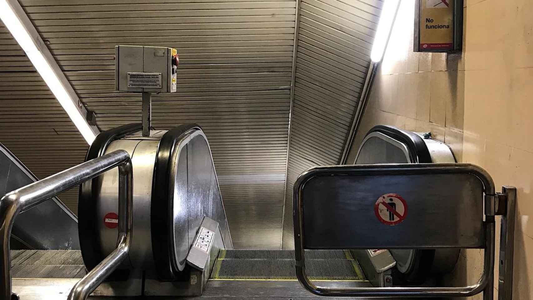 Parada de metro Vallcarca salida por la Avinguda República Argentina (L3)