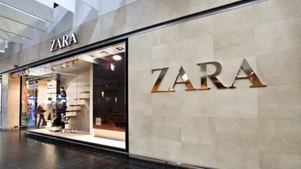 Exterior de una tienda Zara, el buque insignia de la cadena gallega