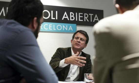 Otro expresivo gesto de Valls / HUGO FERNÁNDEZ