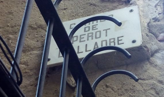 Placa de la calle de Perot lo Lladre / INMA SANTOS