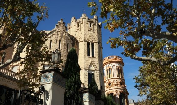 La avenida del Tibidabo, lugar de grandes residencias burguesas  / HUGO FERNÁNDEZ