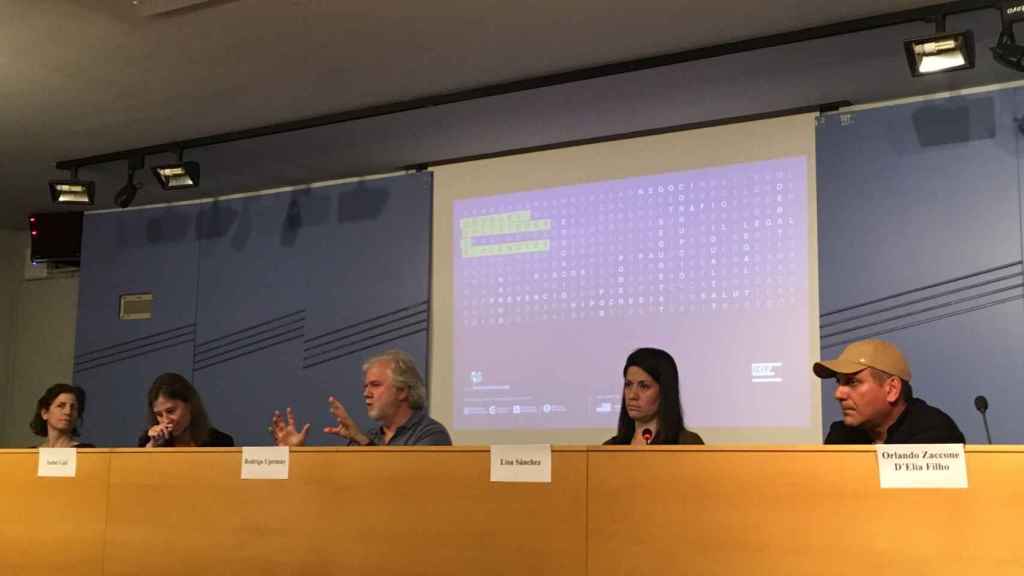 Expertos en la temática de política de drogas en una mesa del Seminario Internacional en el Museu d'Historia de Catalunya / PM