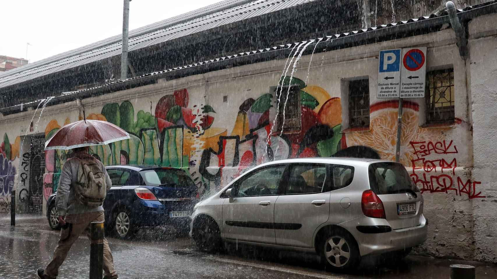 Vuelve la lluvia a Barcelona / HUGO FERNÁNDEZ