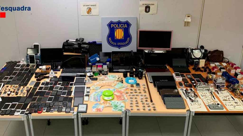 Los Mossos han desarticulado una organización que robaba en domicilios / MOSSOS D'ESQUADRA