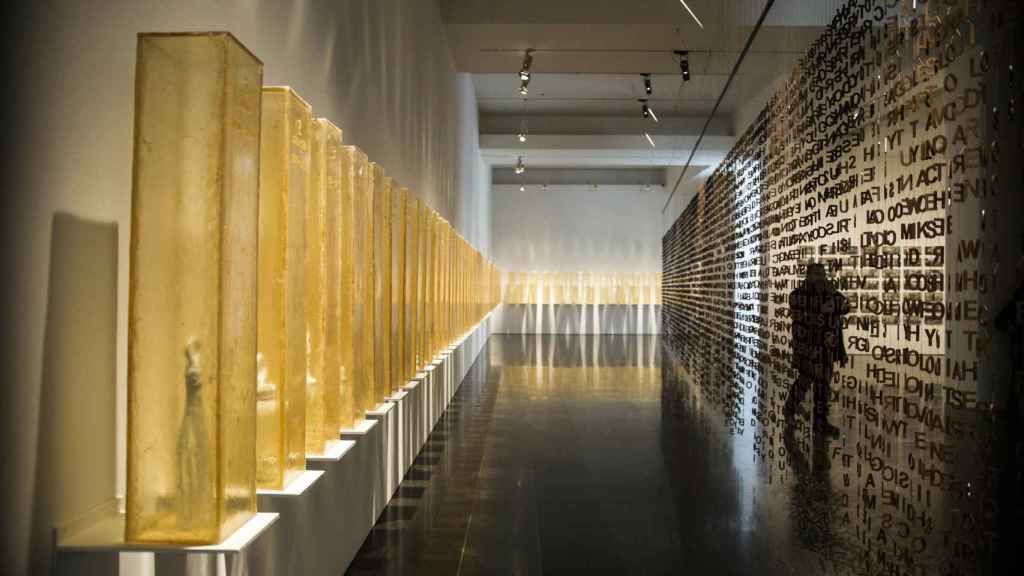 La exposición de Jaume Plensa estará en el MACBA hasta abril / HUGO FERNÁNDEZ