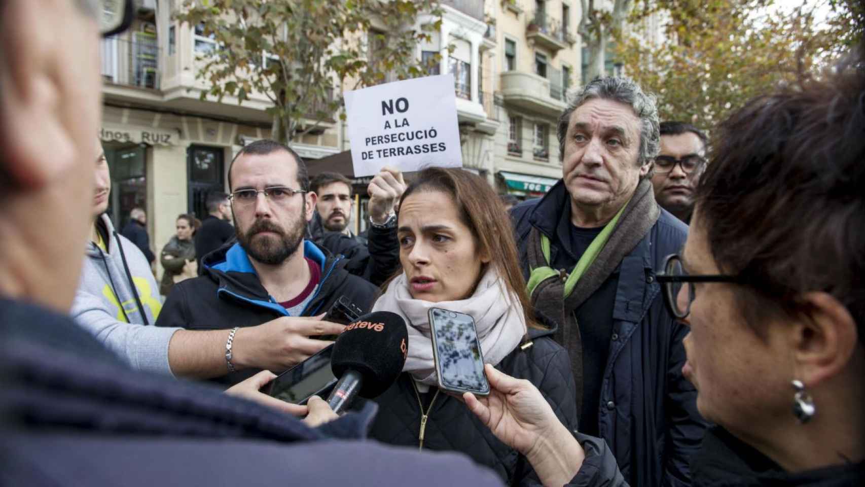 Sergi (l'Arròs), Sonia (Mesón Barceloneta) y Antonio (Rte. Port Vell), durante sus declaraciones / HUGO FERNÁNDEZ