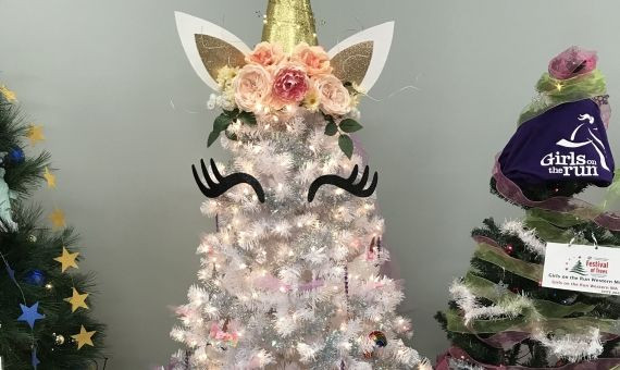 Árbol navideño de unicornio