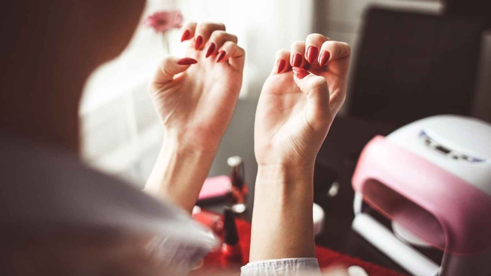 La manicura semipermanente es más peligrosa de lo que crees