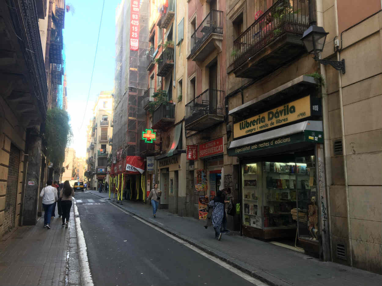 Calle Hospital, en el Raval, en una imagen de archivo 