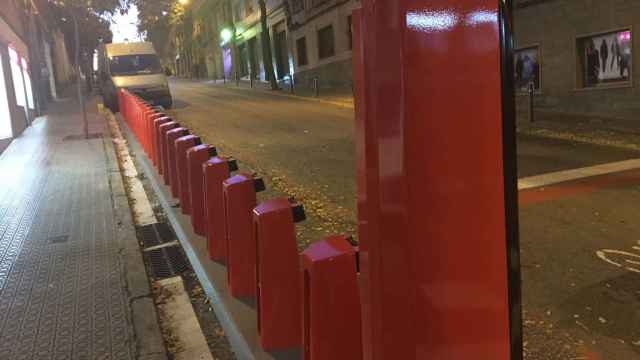 Estación de Bicing en la calle Granollers de Horta / P. A.