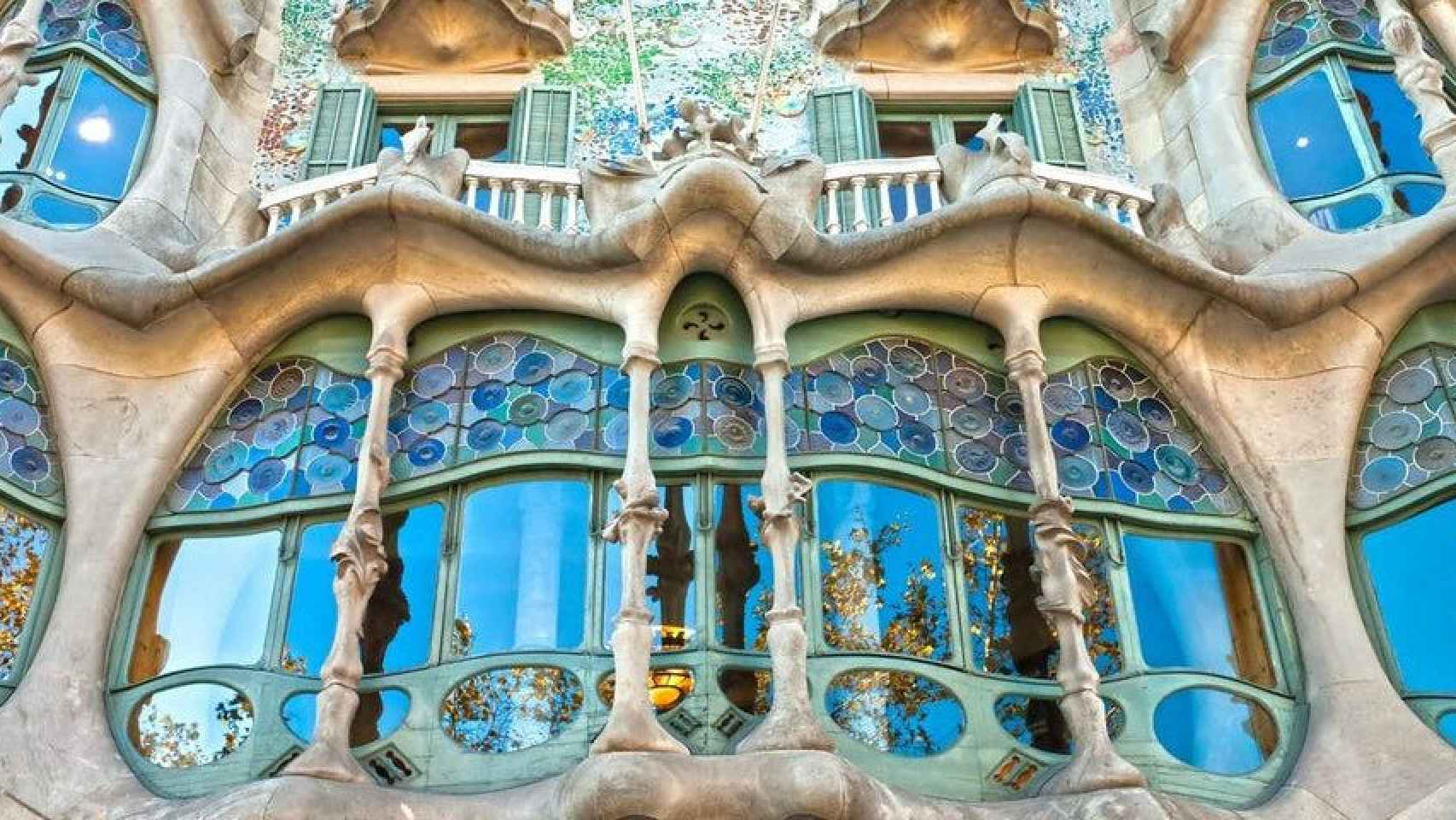 Así es la fachada de la Casa Batlló, en el paseo de Grácia / Archivo