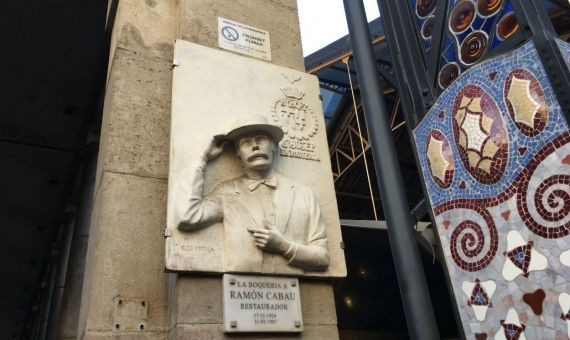 Homenaje de La Boqueria a Ramón Cabau / MIKI