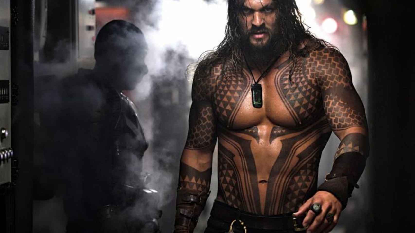 El actor Jason Momoa interpretando a Aquaman / WARNER BROSS - EFE