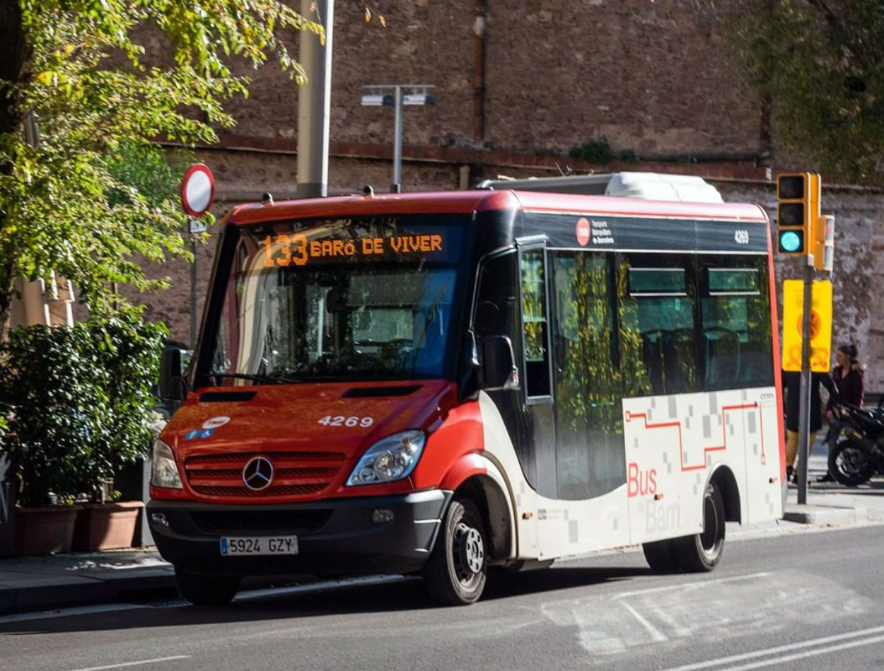 Este es el modelo de 'El Meu Bus' que ya asciende a Torre Baró / TMB