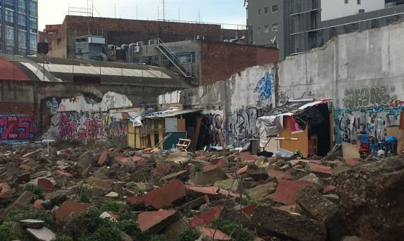 Otra de las chabolas en Poblenou / C. R. 