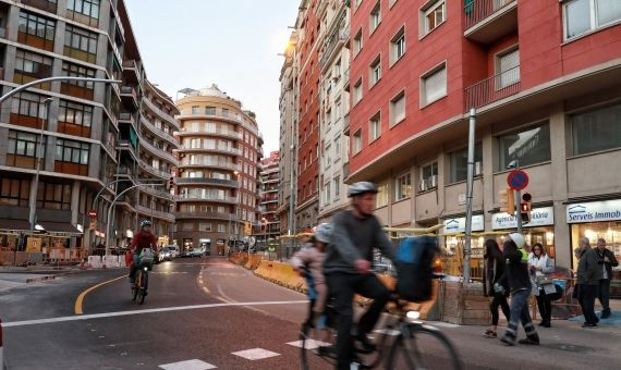 La avenida del Príncep d'Astúries, todavía en obras / HUGO FERNÁNDEZ