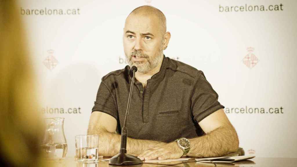 El concejal de Presidencia, Eloi Badia, en rueda de prensa / AJUNTAMENT