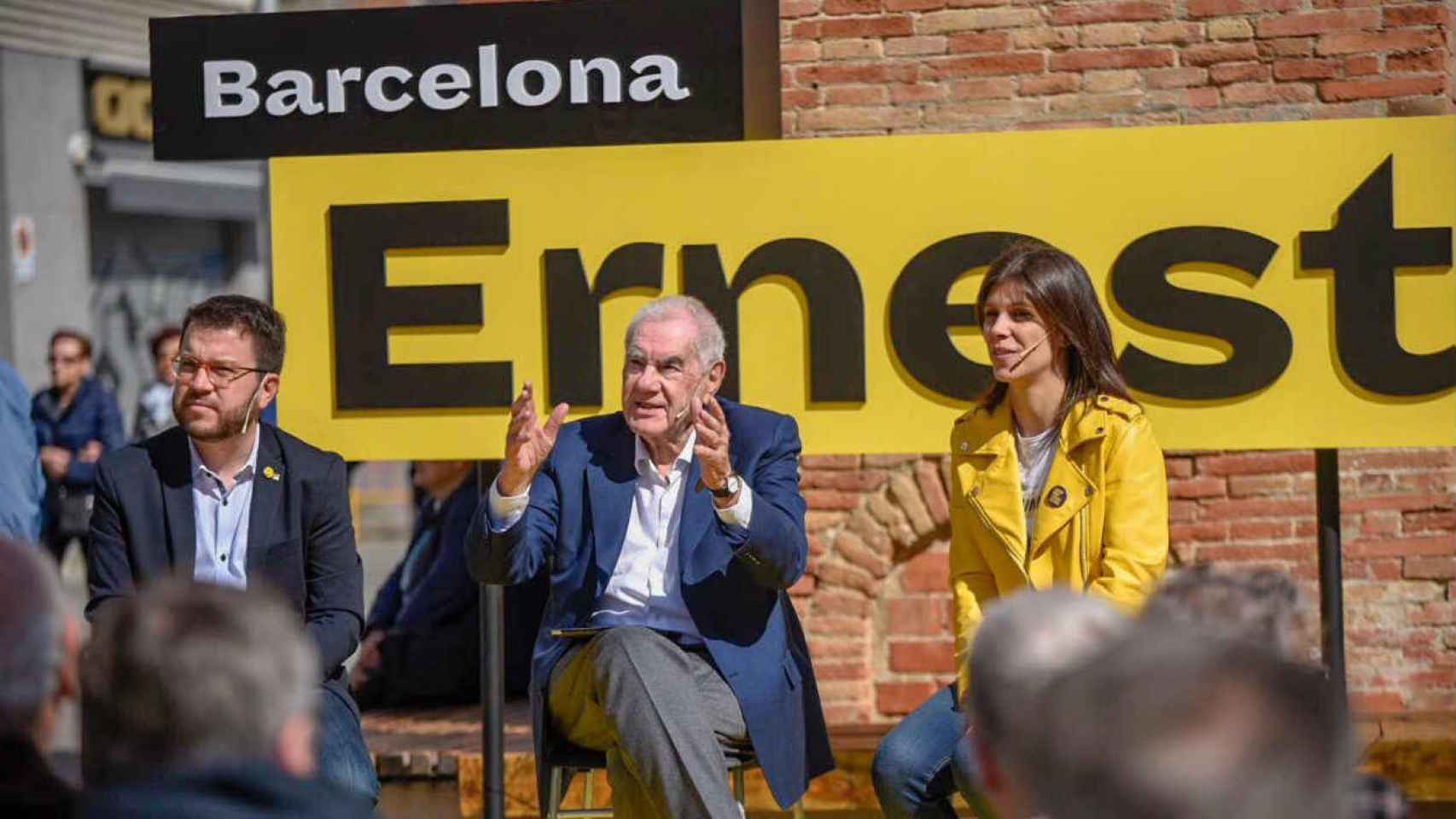 Ernest Maragall, en el centro, acompañado de Pere Aragonés y Marta Vilalta / @ERCbcn