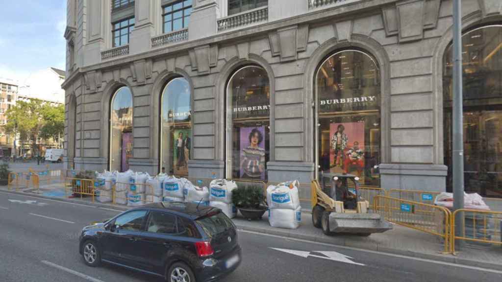 Burberry valencia tiendas comerciales hotsell