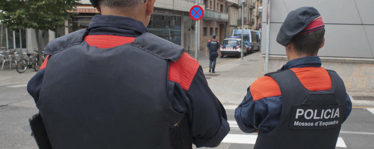 Dos detenidos por robar en un restaurante de Barcelona / ARCHIVO